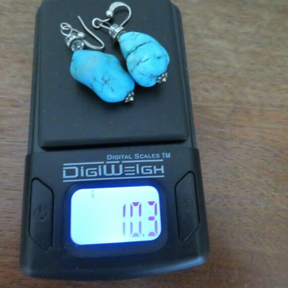 Vintage Turquoise Dyed Howlite Nugget Necklace Earring Set Silver Crystal Accent - Picture 12 of 16